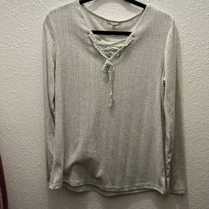 Front tie detail long sleeve top